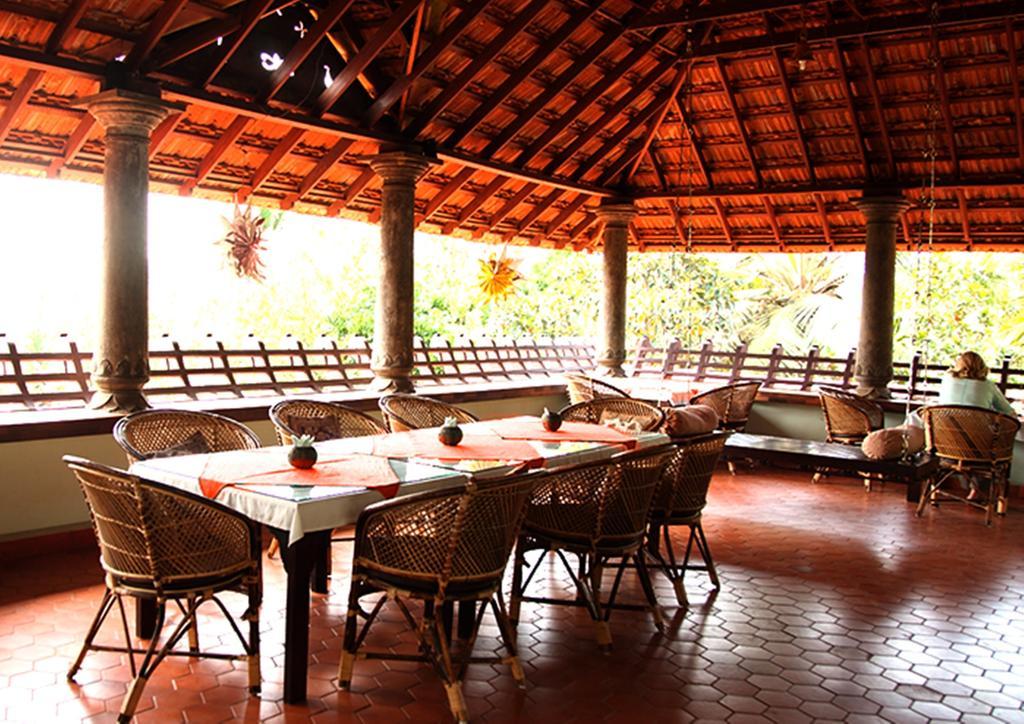 Amrutham Ayurvedic Village Resort Ковалам Экстерьер фото