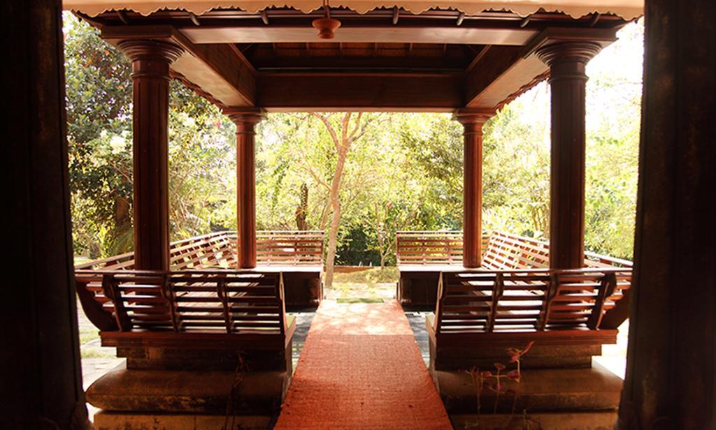 Amrutham Ayurvedic Village Resort Ковалам Экстерьер фото